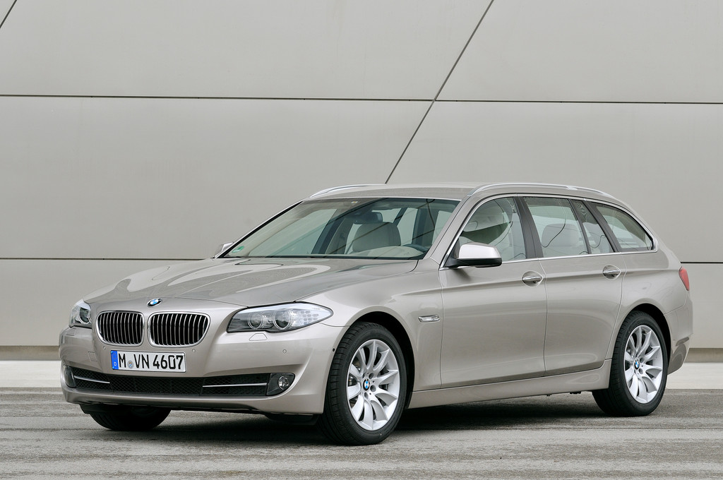 BMW 5er Touring erhält Designpreis 2012 in Silber