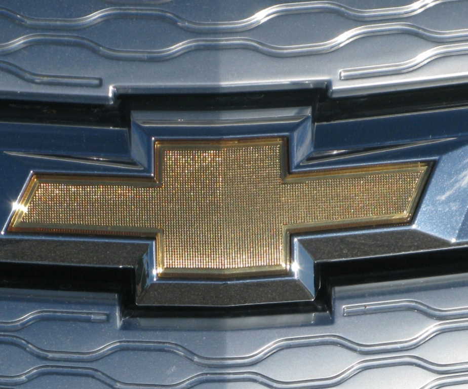 Chevrolet Volt: Das Markenlogo sitzt vorn unter der Motorhaube.
