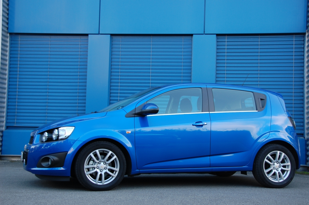 Chevrolet schickt neuen Aveo und Cruze an den Start