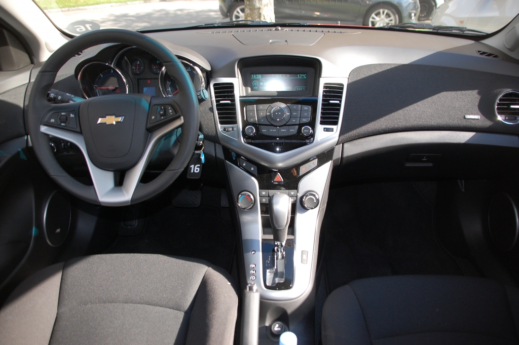 Chevrolet schickt neuen Aveo und Cruze an den Start