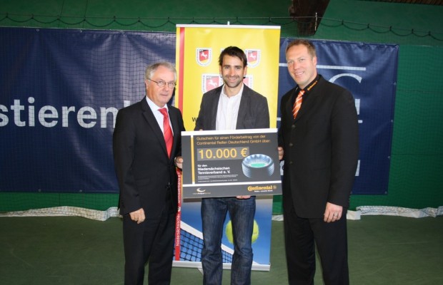 Continental unterstützt Talentförderung im Tennis