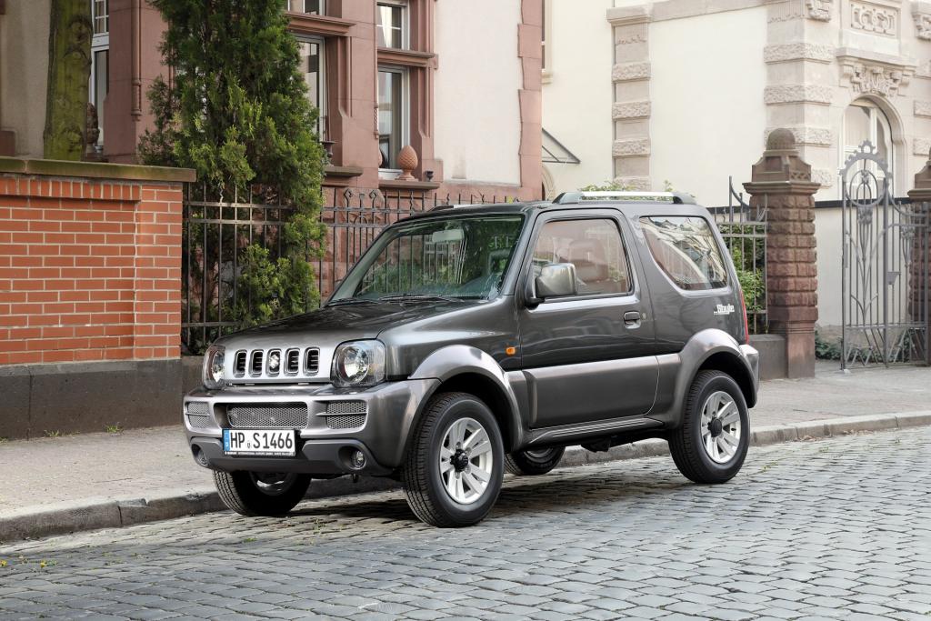 Der Jimny ist eher ein Spaßmobil und Klettermaxe, denn ein moderner Pkw