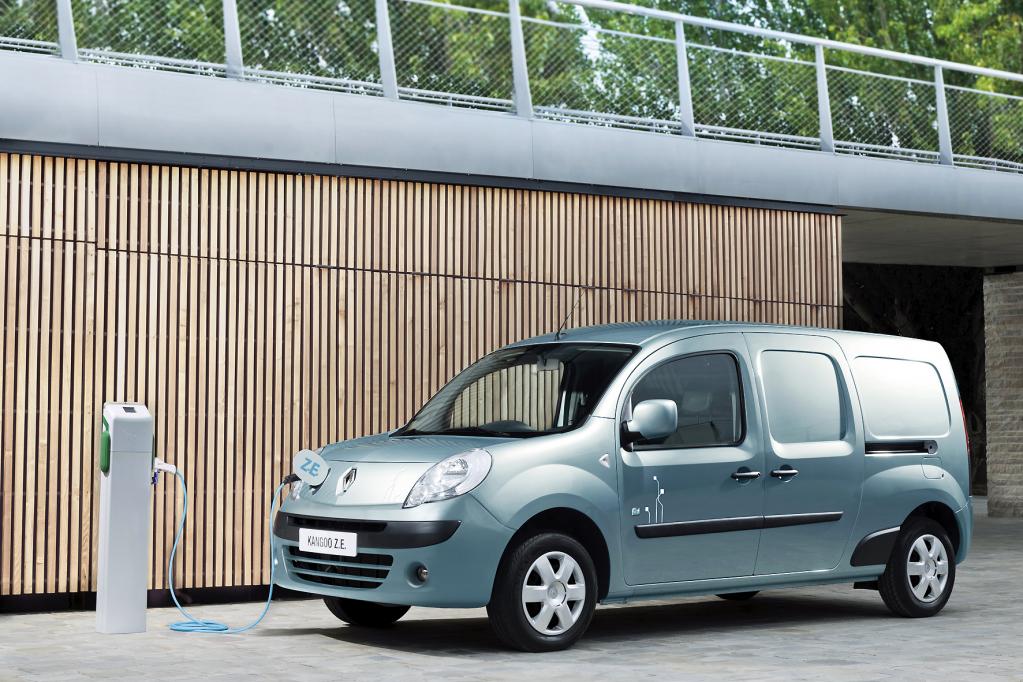 Die batterieelektrische Version seines Transporters Kangoo bringt Renault jetzt an den Start. 