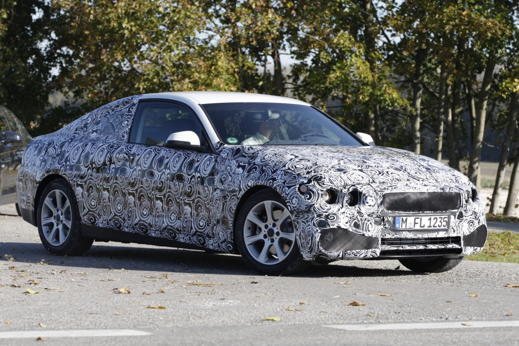 Erwischt Erlkönig BMW 4er: Nummer Höher, liegt tiefer