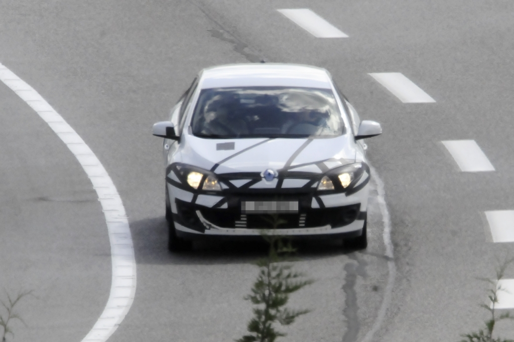 Erwischt: Erlkönig Renault Megane – Weniger als erwartet