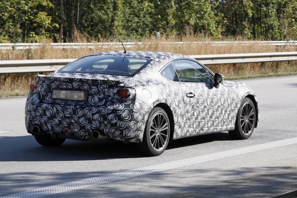 Erwischt: Erlkönig Subaru BRZ - Boxer-Zwilling