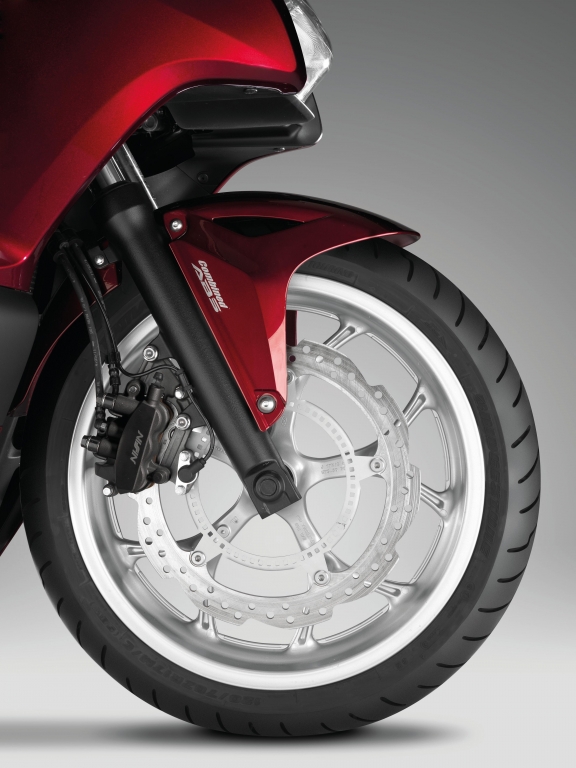 Honda Integra: Neuer Großroller soll Motorrad-Leistung mit Roller-Komfort verbinden