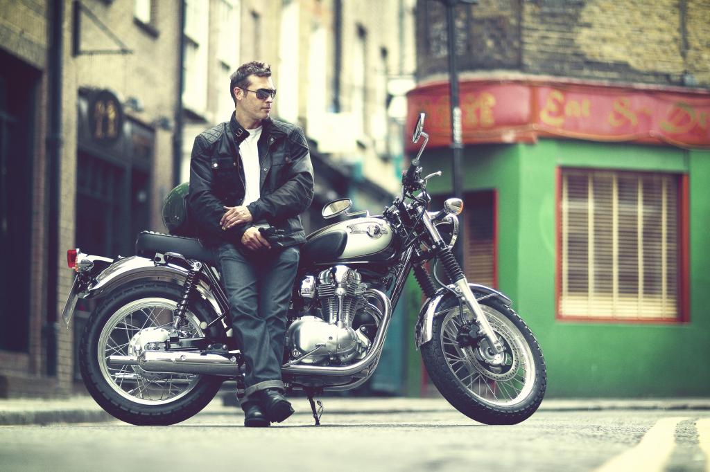 Kawasaki W800: moderne Technik ist mit Nostalgie verpackt. So gelingt die Entschleunigung eines hektischen Alltags. 