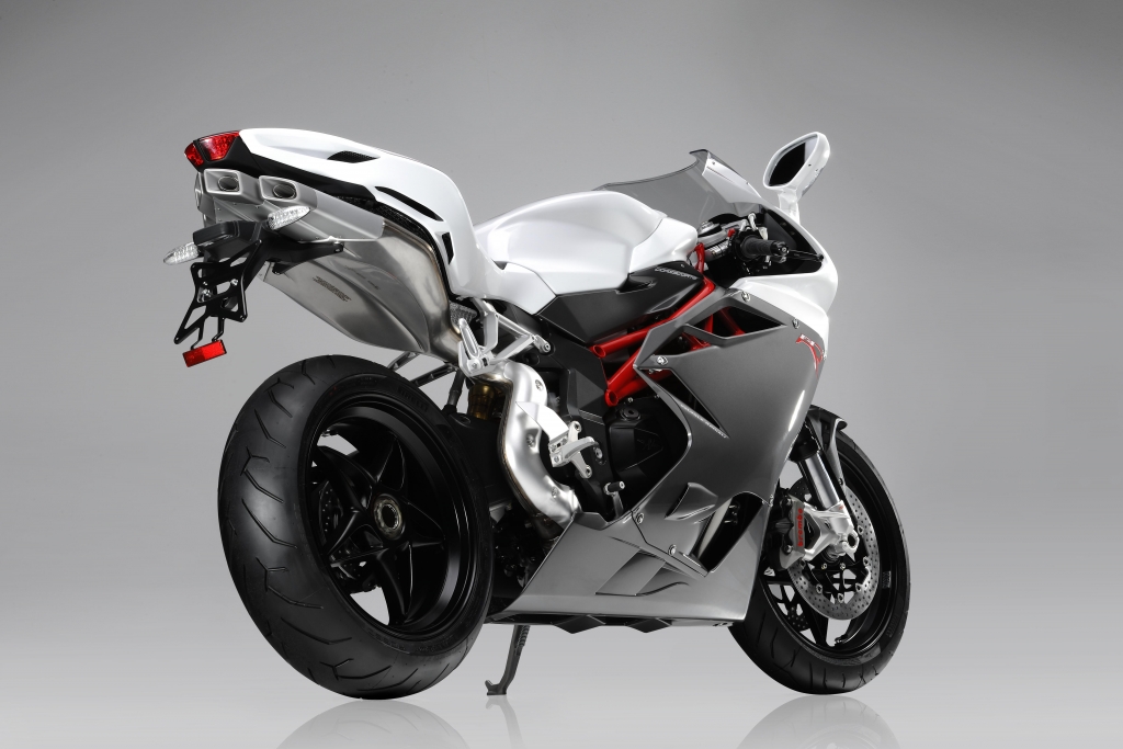 MV Agusta F4 R 2012: Superbike-Familie mit neuem Top-Modell