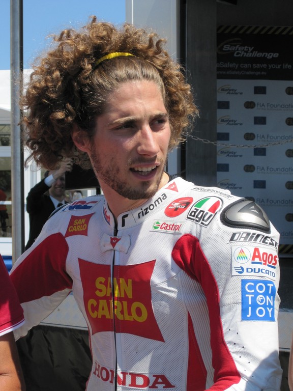 Marco Simoncelli stirbt bei Motorrad-Grand-Prix
