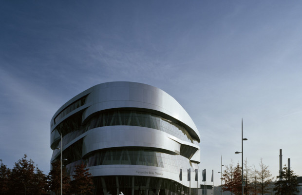 Mercedes-Benz-Museum lädt Menschen mit Behinderung ein
