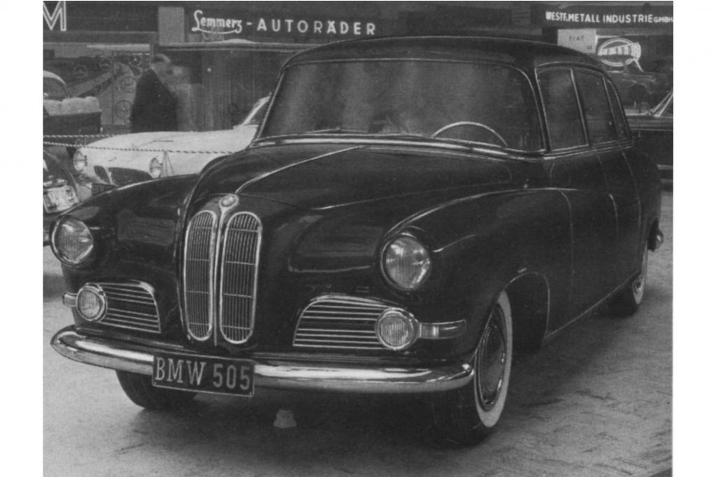 Mit der Pullman-Version wollte man Mercedes Konkurrenz machen