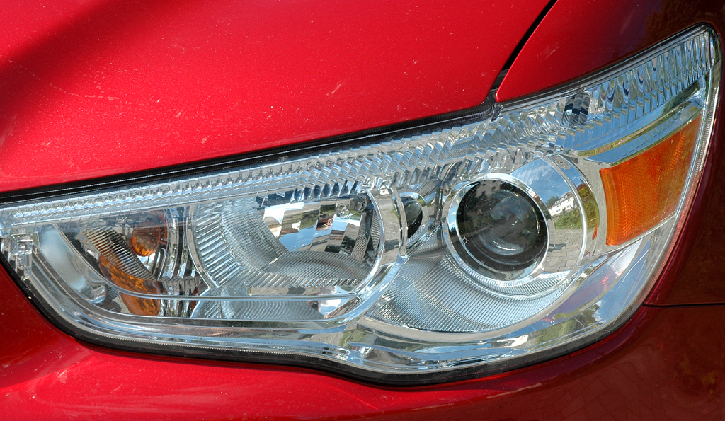 Mitsubishi ASX: Moderne Leuchteinheit vorn. 