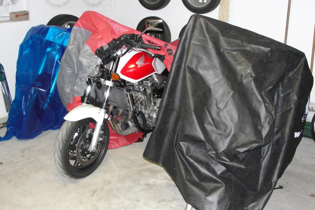 Motorrad für den Winterschlaf vorbereiten