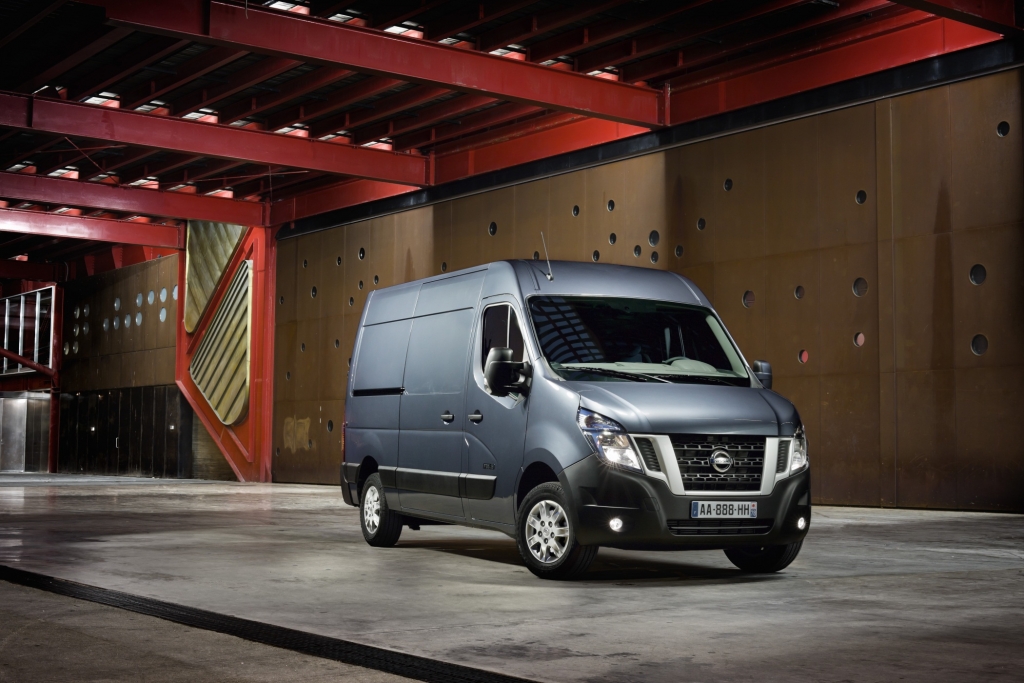 Nissan NV400 - Rückkehr des großen Transporters 