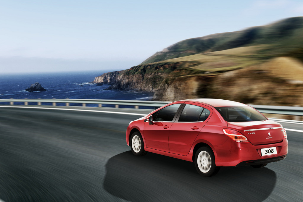 Peugeot 308 Stufenheck.