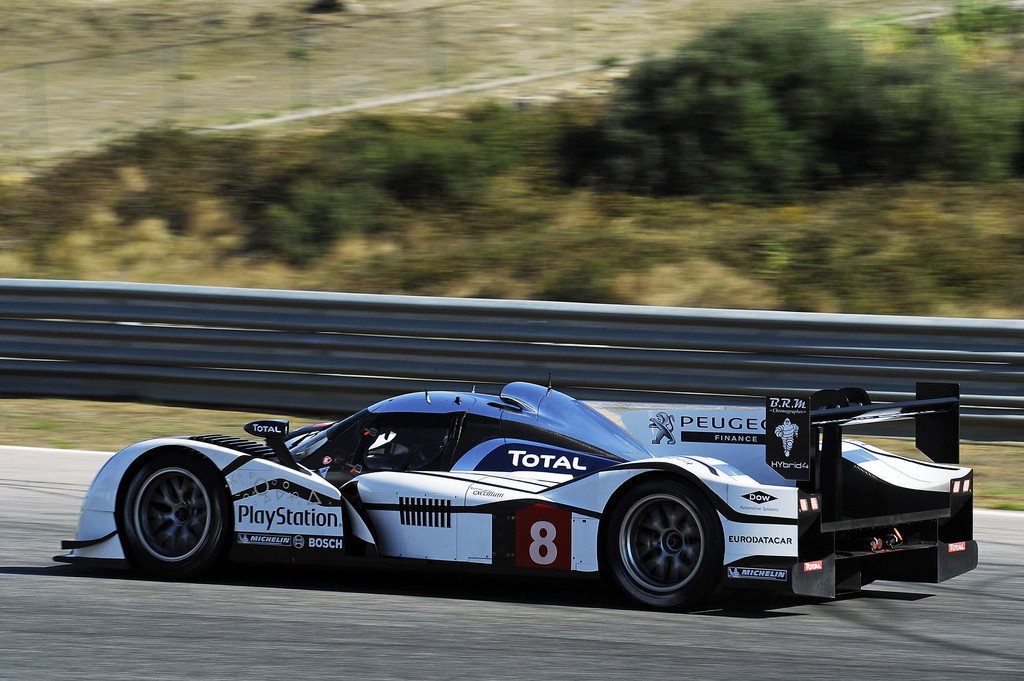Peugeot 908 Hybrid4.
