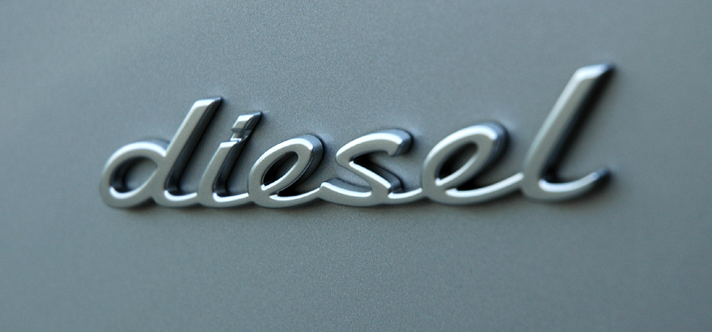Porsche Cayenne Diesel: Motorisierungsschriftzug an der Seite. 