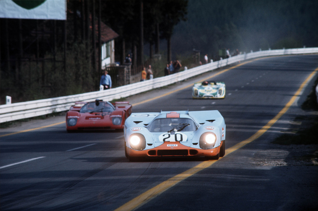 Porsche gratuliert Derek Bell zum 70. Geburtstag