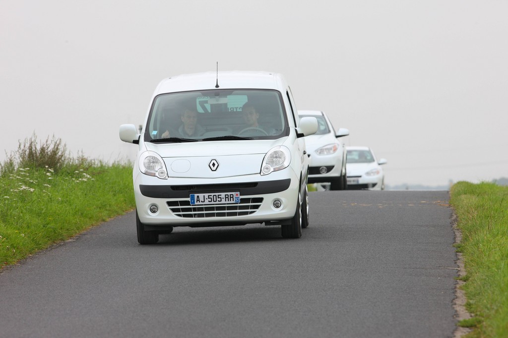Renault mit Elektrofahrzeugen auf der 