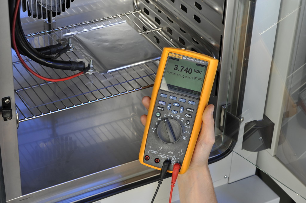 TÜV Süd-Batterietestzentrum Garching.