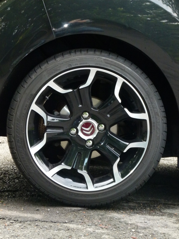 Test: Citroën DS3 – Sportlich-schicker Charakterkopf