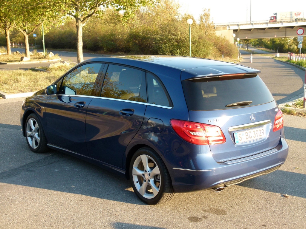 Test Mercedes-Benz B-Klasse Sports Tourer: Quantensprung mit Punktlandung