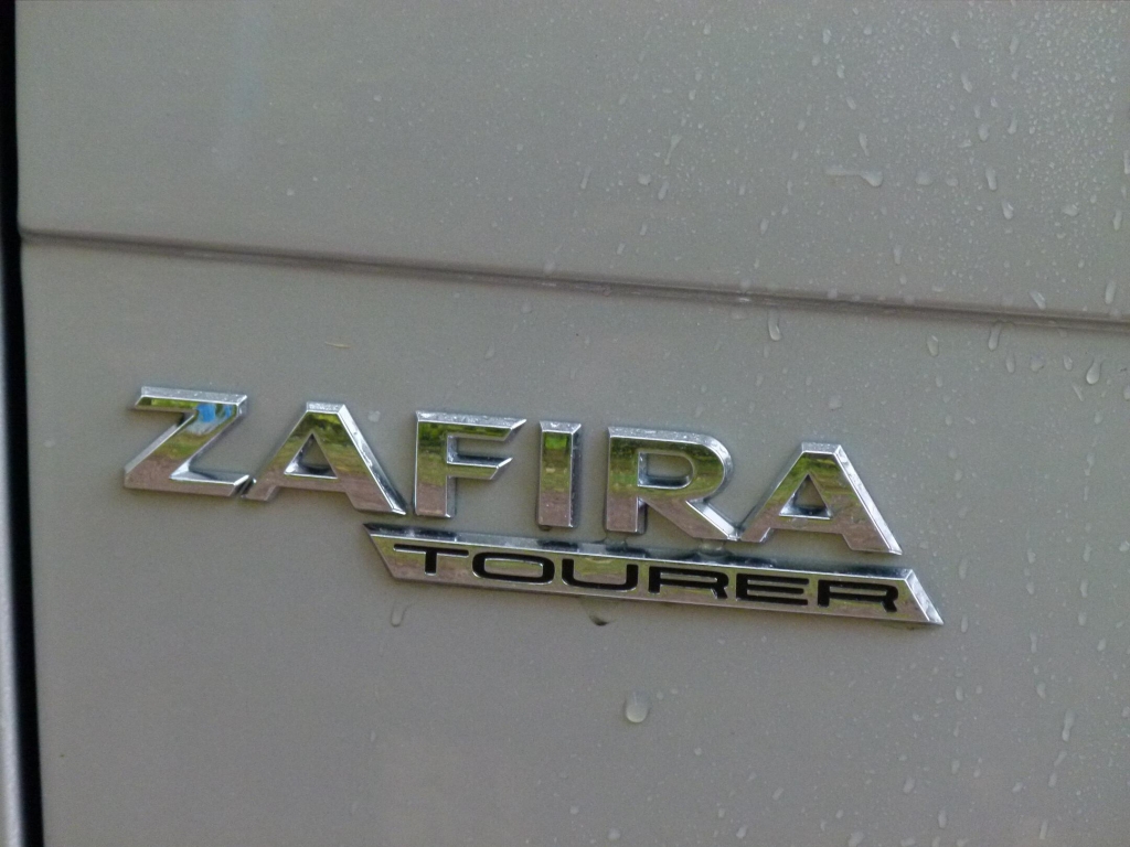 Test Opel Zafira Tourer: Der fährt auch alleine ...