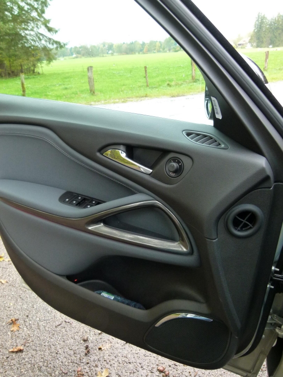 Test Opel Zafira Tourer: Der fährt auch alleine ...