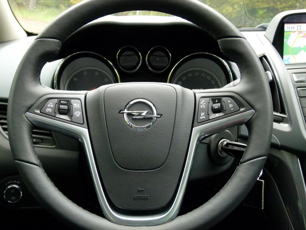 Test Opel Zafira Tourer: Der fährt auch alleine ...