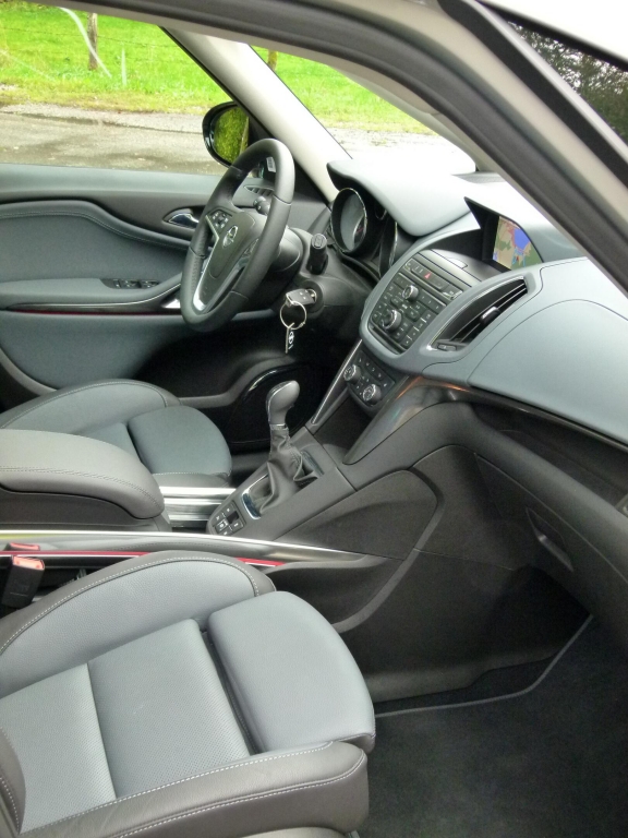Test Opel Zafira Tourer: Der fährt auch alleine ...