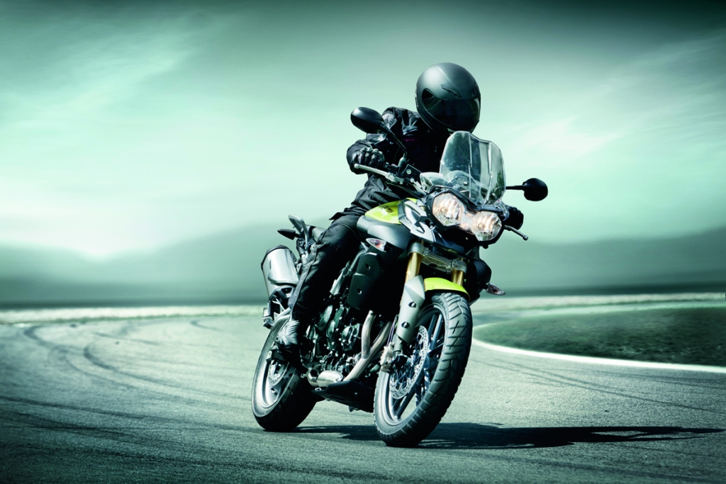 Test: Triumph Tiger 800 - Schmusekatze oder Raubtier?