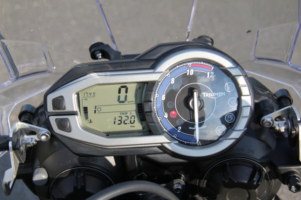 Test: Triumph Tiger 800 - Schmusekatze oder Raubtier?