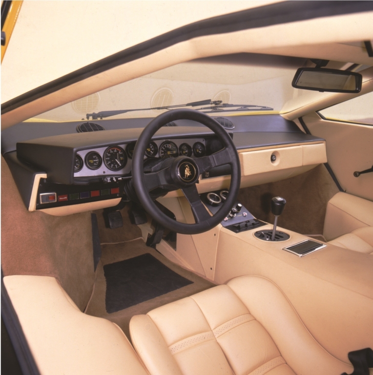 Tradition: 40 Jahre Lamborghini Countach - Gandini-Geschoss aus einer anderen Galaxie 