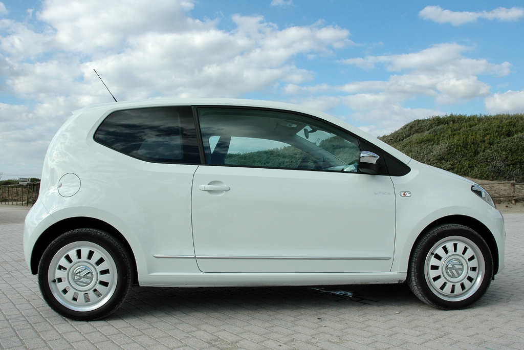 VW Up: So sieht der rund 3,5 Meter kurze jüngste VW-Spross von der Seite aus. 