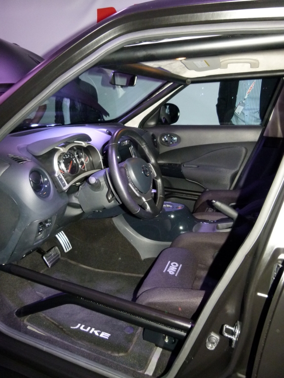 Weltpremiere Nissan Juke-R - Schwarzer Kugelblitz mit 480 PS
