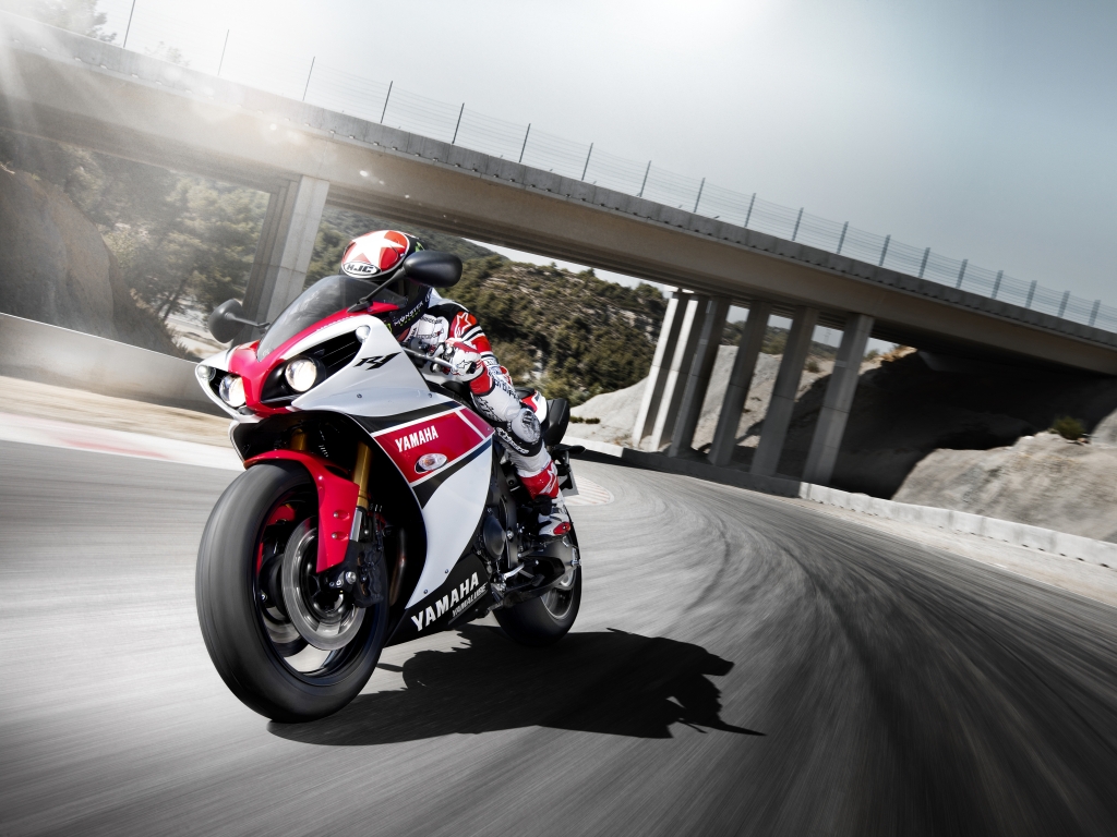Yamaha YZF-R1 2012: Vorzeigesportler im Detail verfeinert