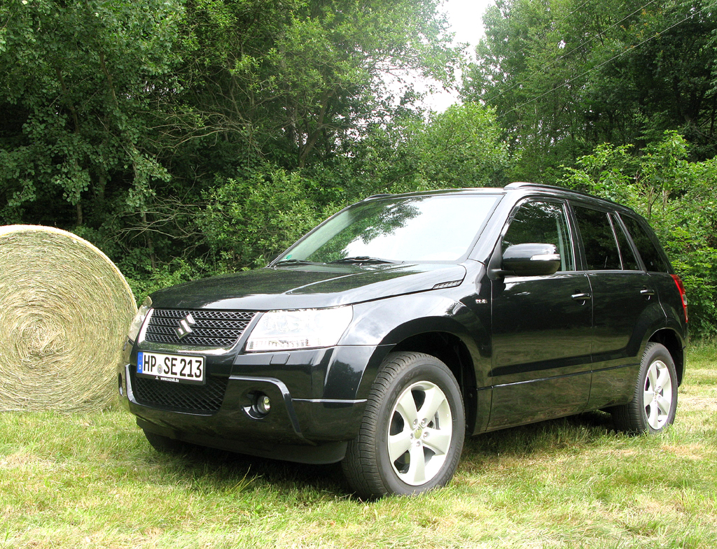 ... vor dem Geländewagen Grand Vitara auf Rang drei. 