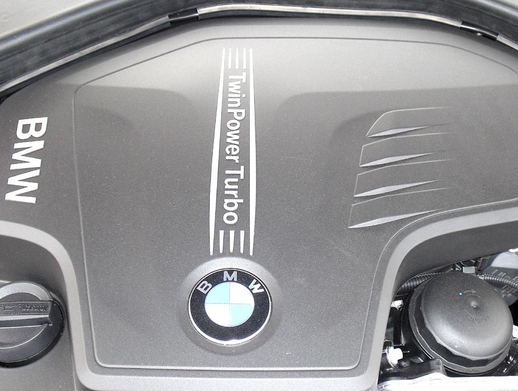 BMW 3er: Alle vier Motorisierungen verfügen über TwinPower-Turbotechnologie. 