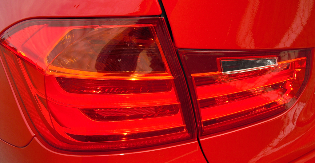 BMW 3er: Moderne Leuchteinheit hinten. 