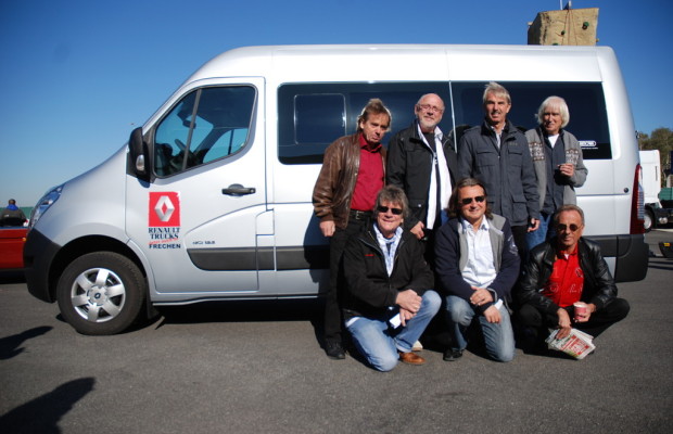 Bläck Fööss fahren Renault Master