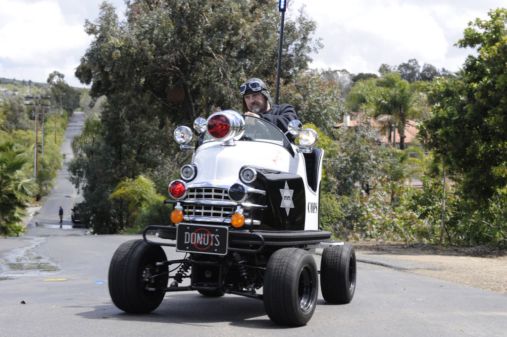 Bumper-Cars: Tom Wright auf seinem Auto-Scooter von 1953.