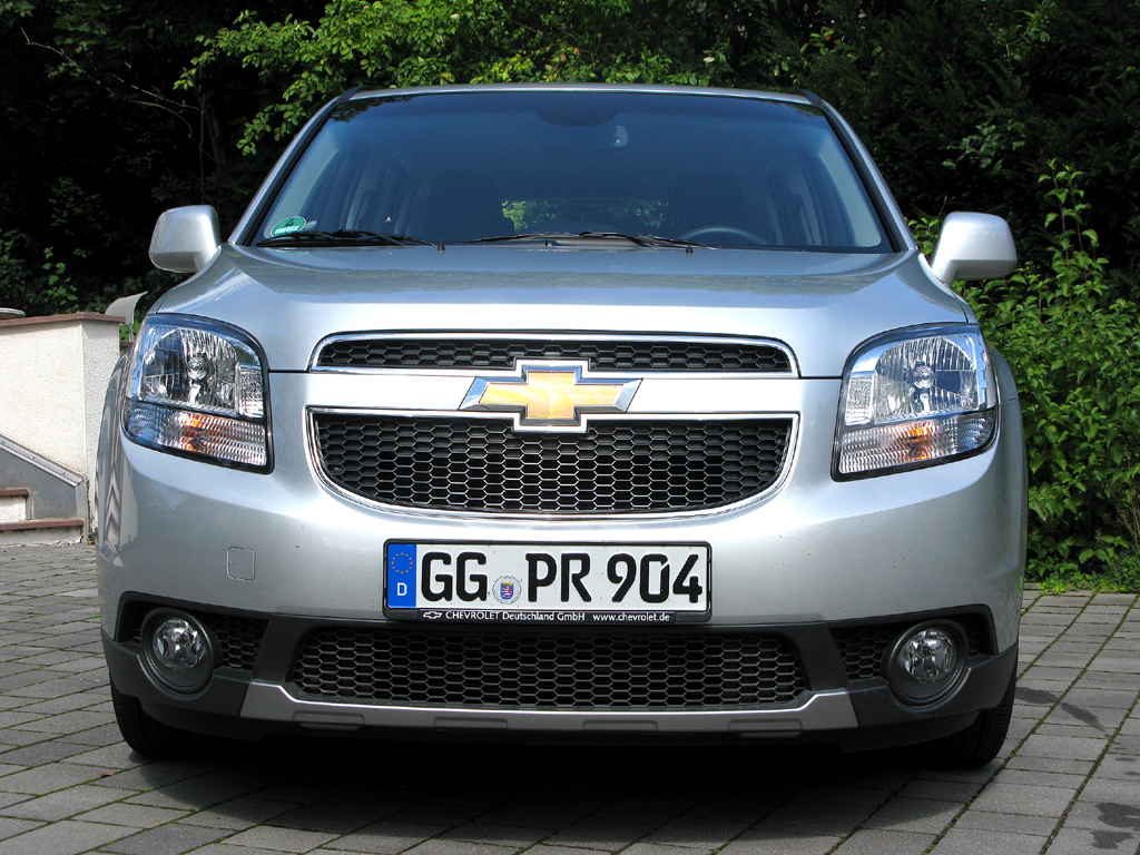 Chevrolet Orlando: Blick auf die Frontpartie des serienmäßigen Siebensitzers. 