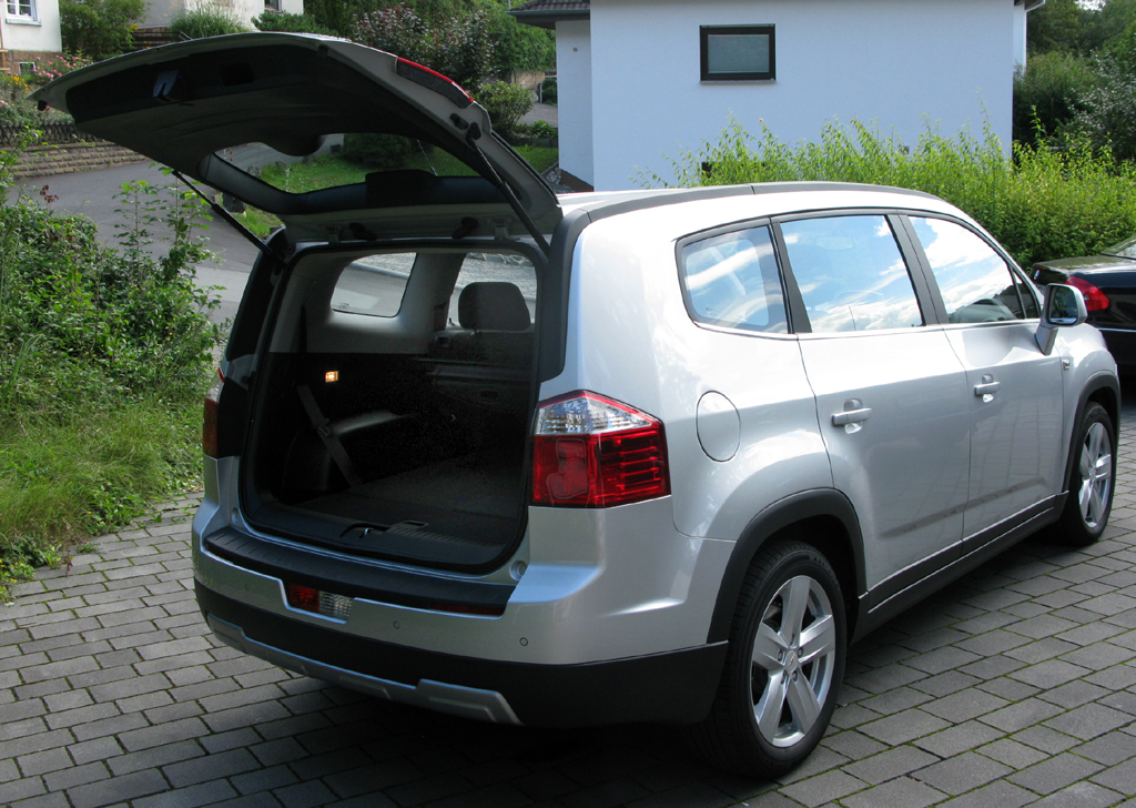 Chevrolet Orlando: Ins Gepäckabteil passen je nach Konfiguration 101 bis 1594 Liter hinein. 