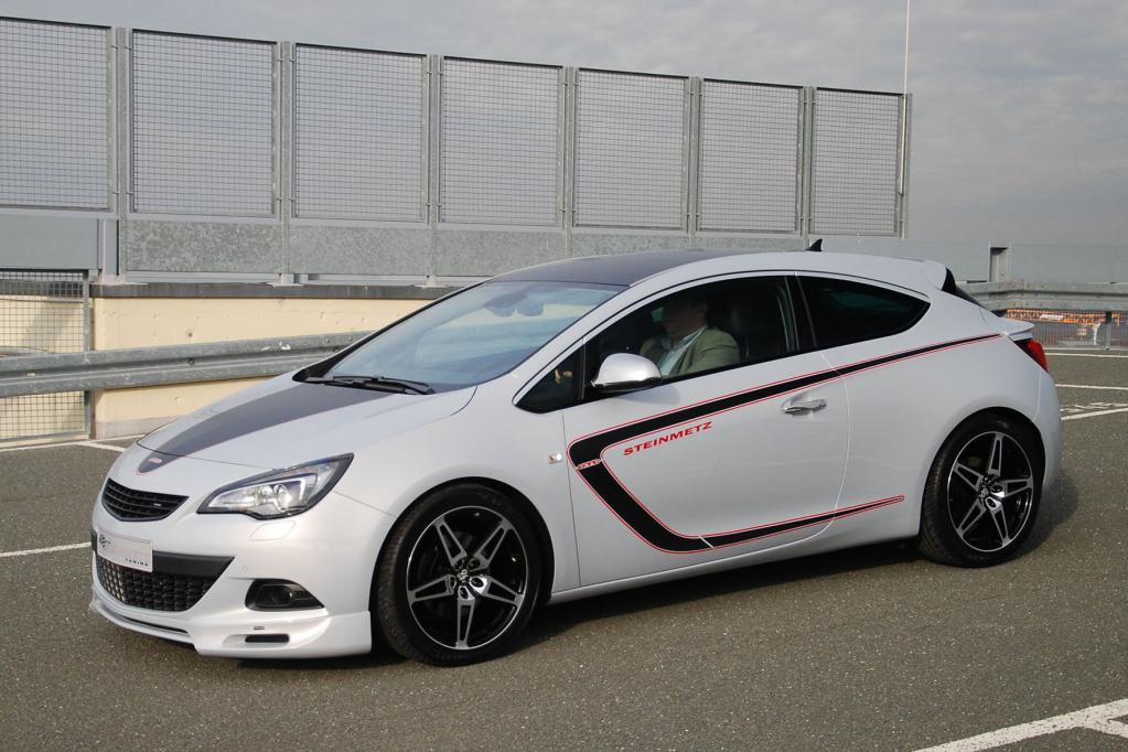 Den gegenüber dem Normal-Astra bereits ab Werk leicht tiefer gelegten GTC hat der Aachener Opel-Tuner Steinmetz überwiegend noch optisch verändert. 