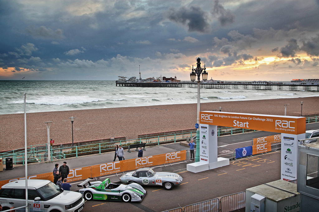 Doppel-Erfolg für Windreich AG bei britischer Future Car Challenge.