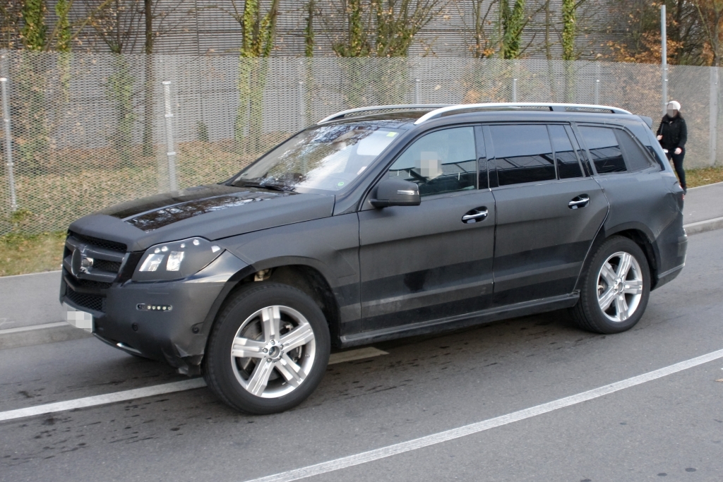 Erwischt: Erlkönig Mercedes GL – Erweckung eines Sauriers