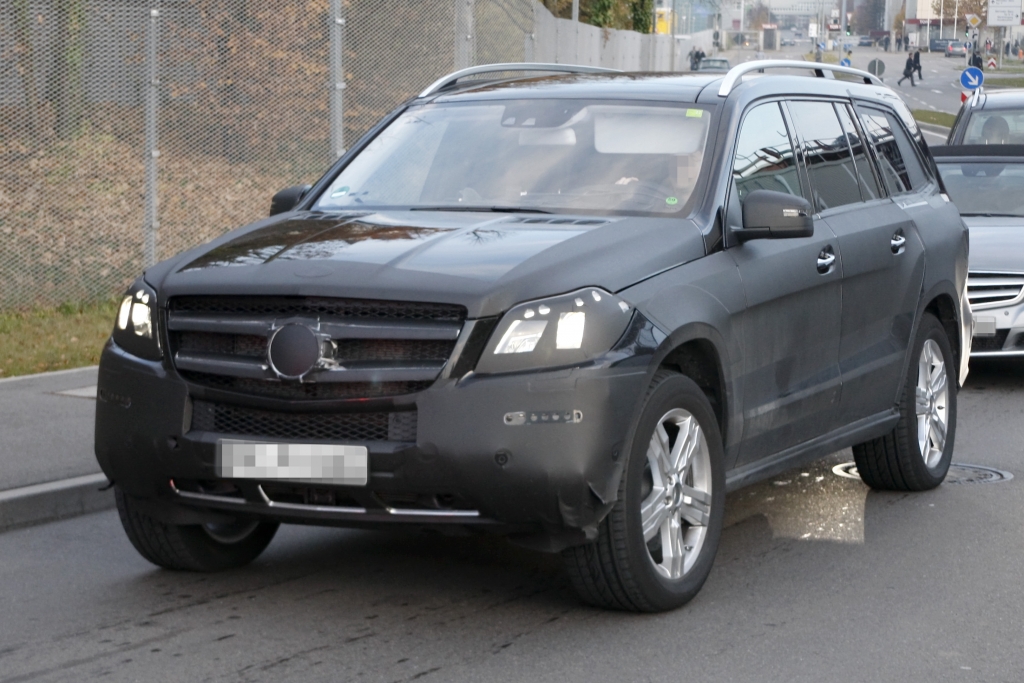 Erwischt: Erlkönig Mercedes GL – Erweckung eines Sauriers