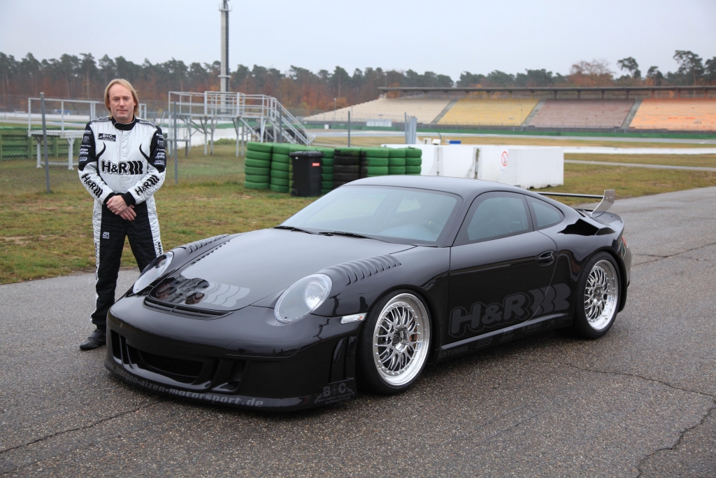 Essen Motor Show 2011: H&R präsentiert Rennfahrzeuge, Straßenboliden und Klassiker
