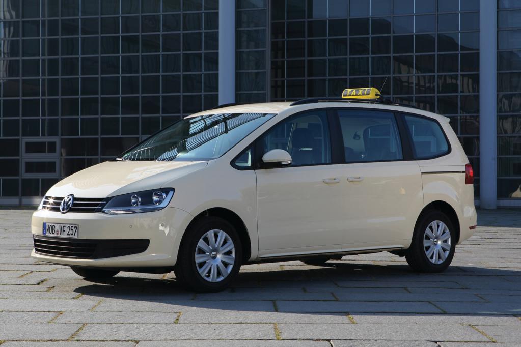 Fahrzeugfolierung für VW Sonderfahrzeugbau gestaltet Autos